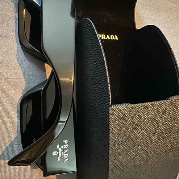 Brand new Prada glasses - Picture 3 of 6